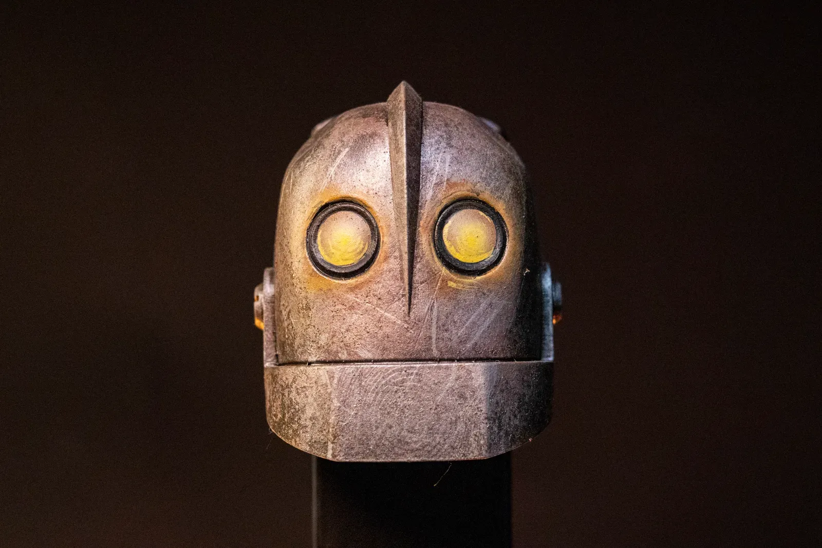 Iron Giant Magnet, hand-painted collector's magnet by Heavy Handed