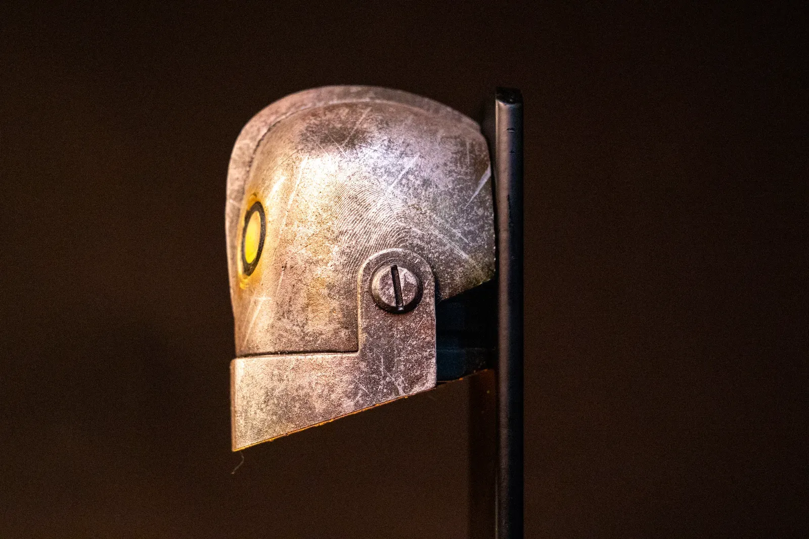 Iron Giant Magnet, view 2
