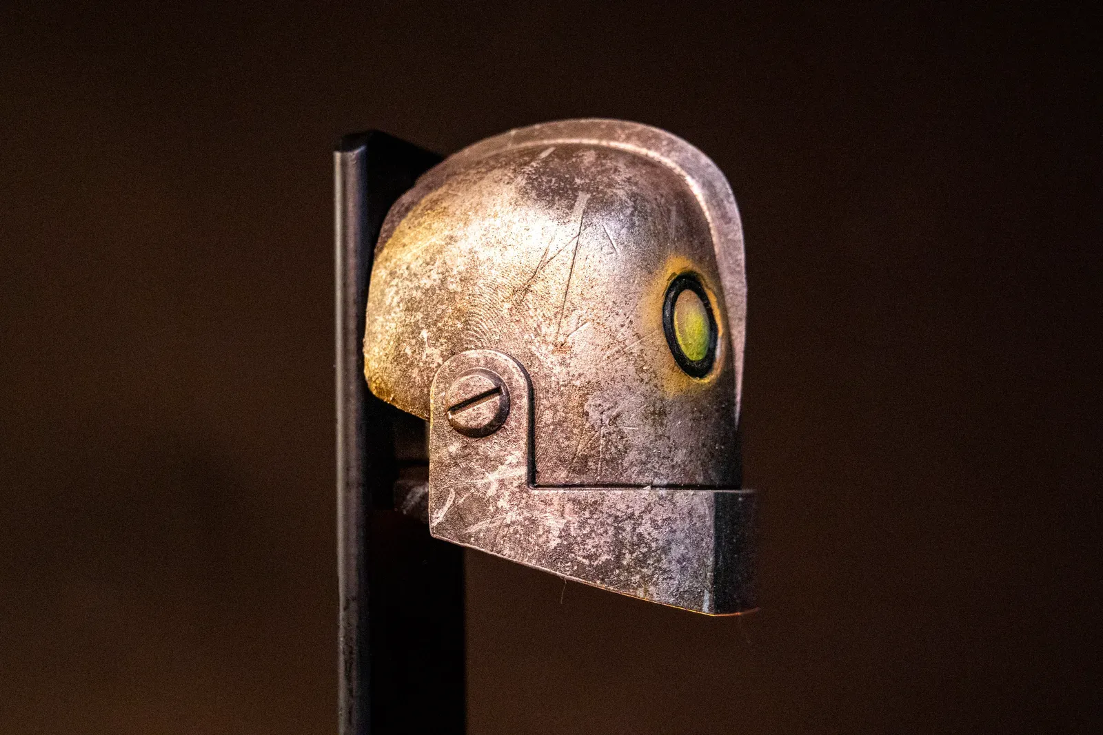 Iron Giant Magnet, view 7