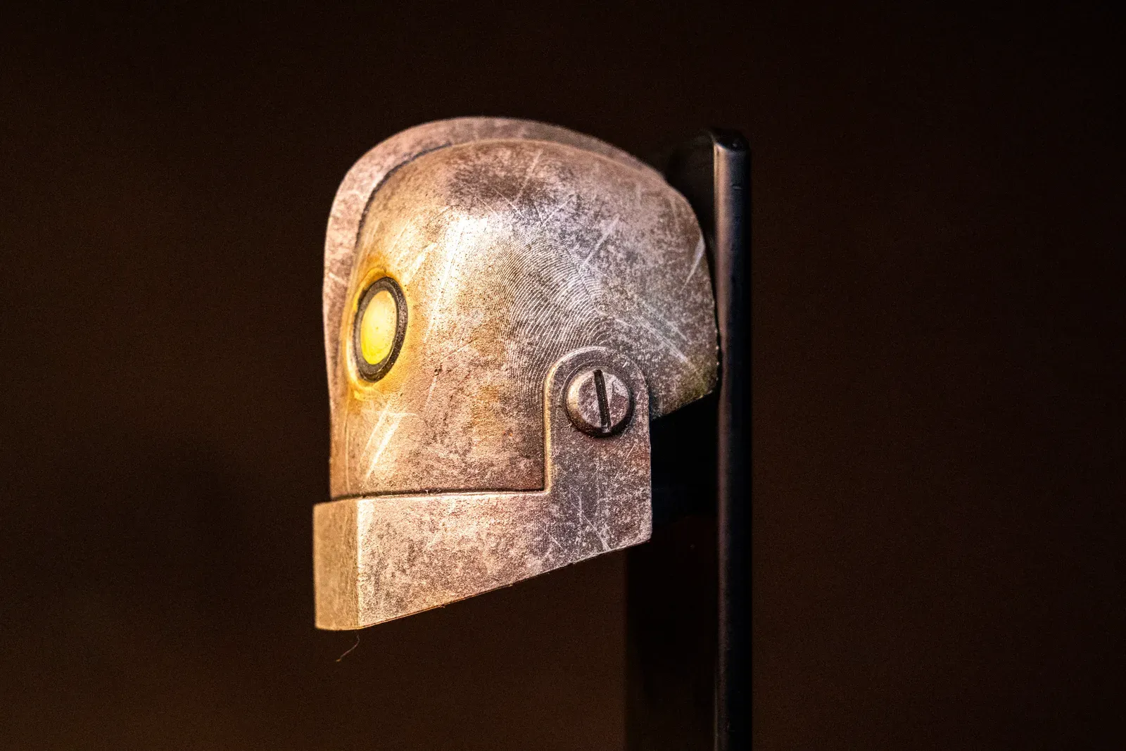 Iron Giant Magnet, view 9